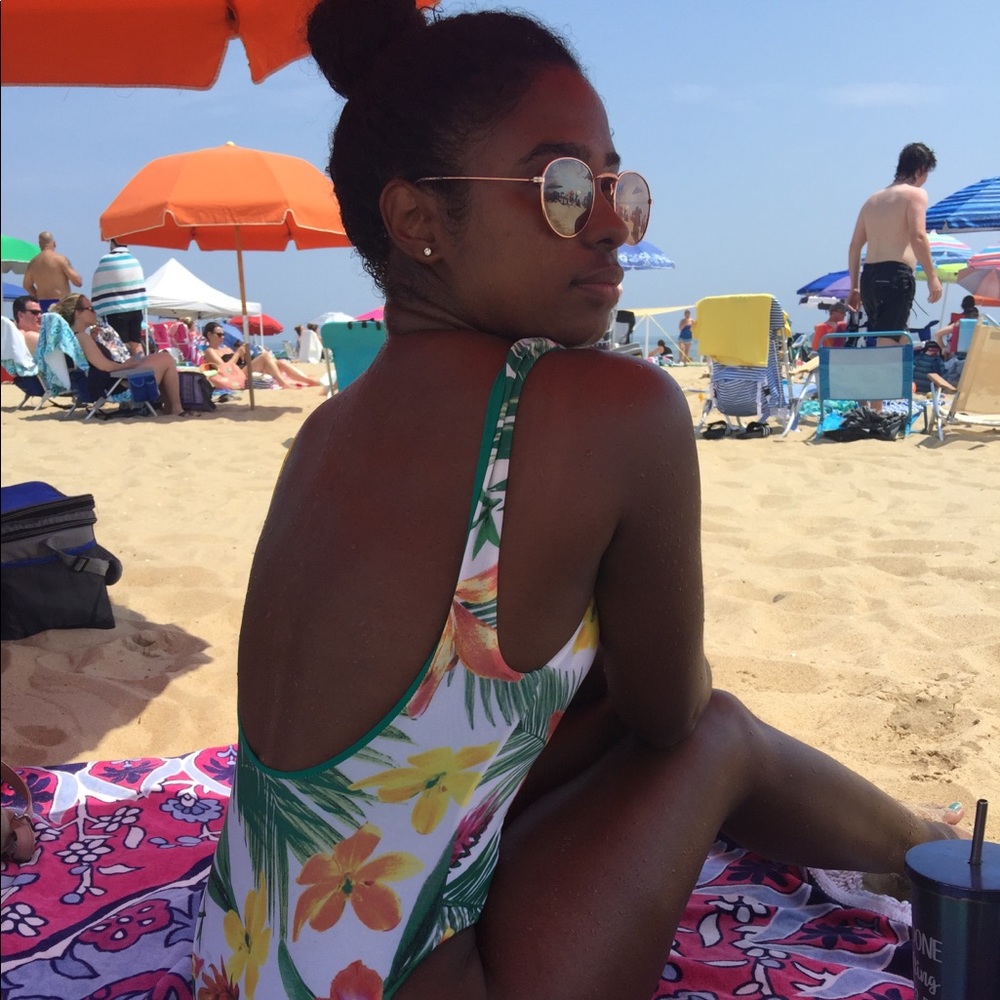 Meet your Posher, Marielle